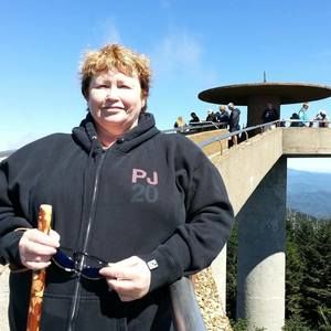 Meet your Posher, Debbie